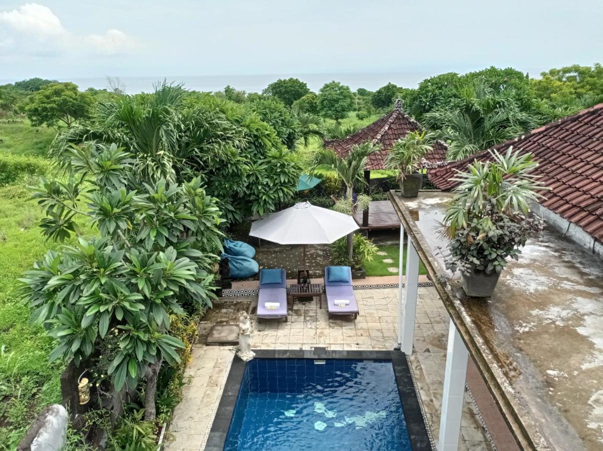 Khrisna Sunrise Homestay Tulamben Buitenkant foto