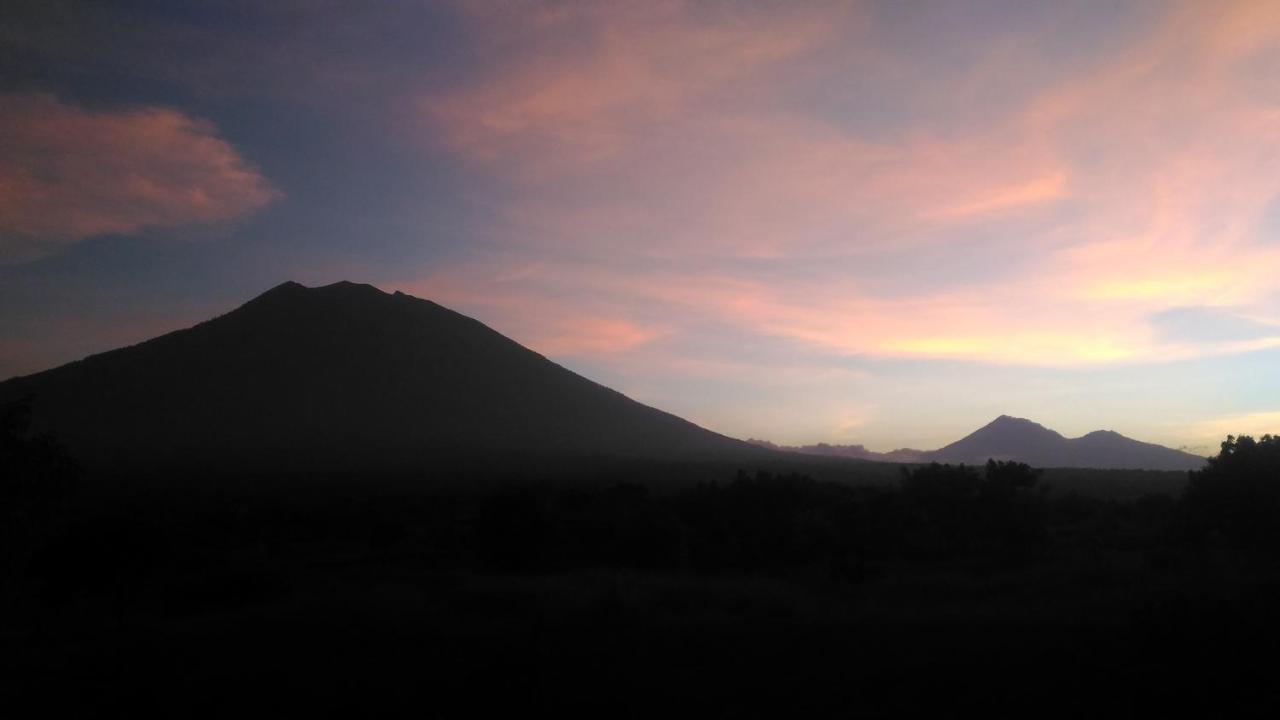 Khrisna Sunrise Homestay Tulamben Buitenkant foto