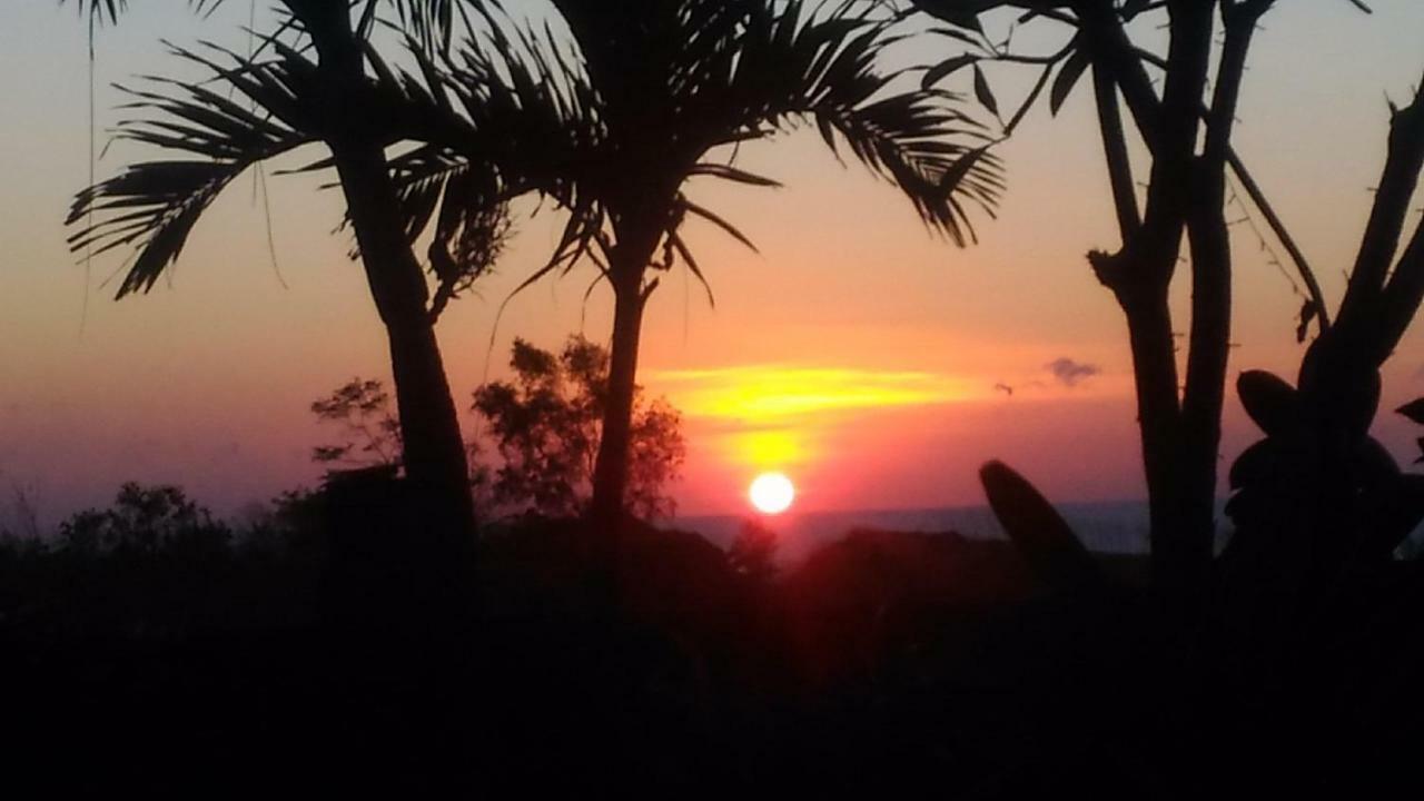 Khrisna Sunrise Homestay Tulamben Buitenkant foto